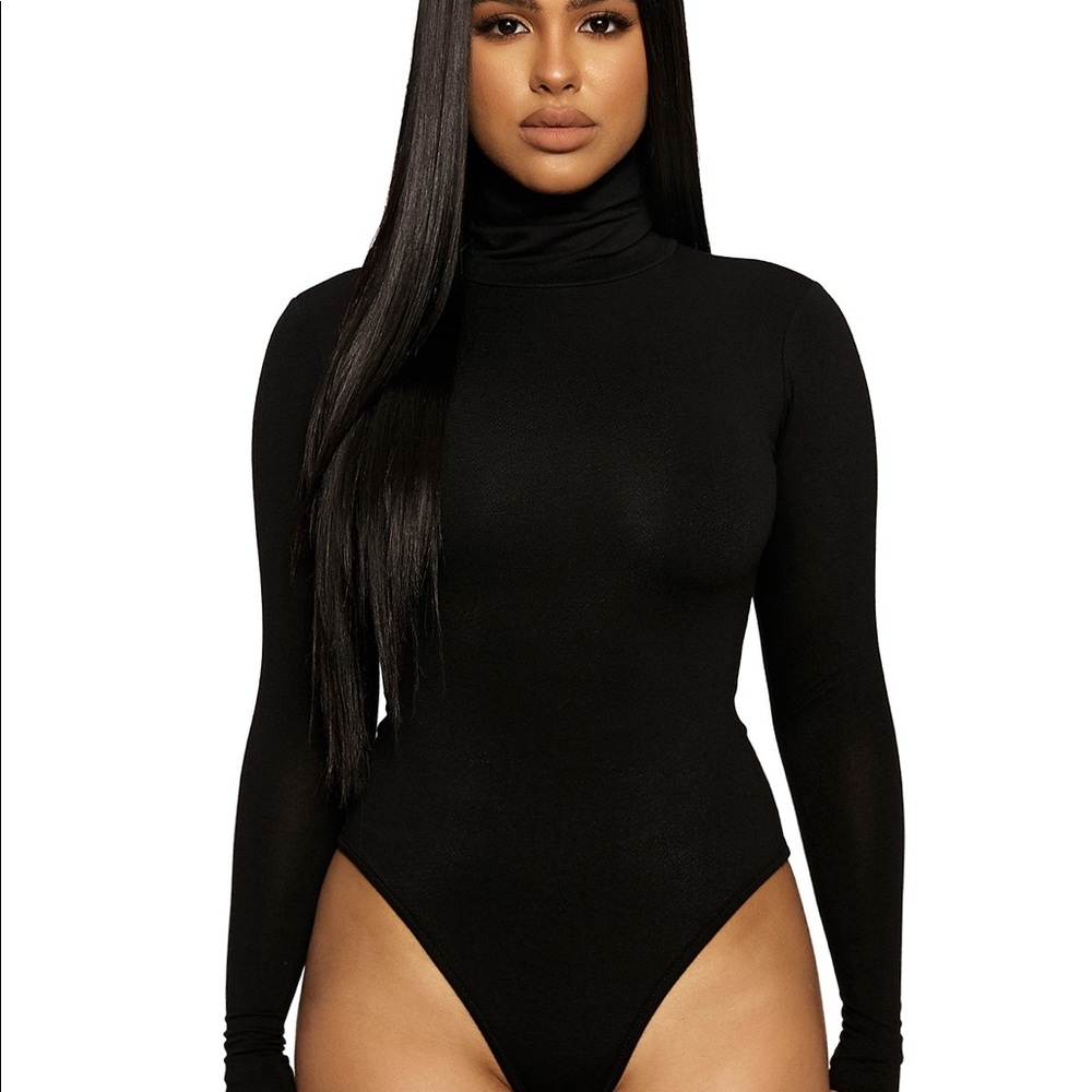 SOLD!! SOLD!! Naked Wardrobe NW Turtleneck Bodysuit & NW Leggings 🔥🔥